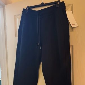 Lululemon scuba cropped black pants size 10 new